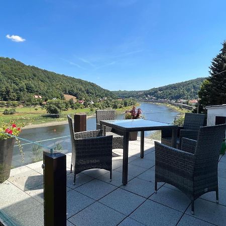 Saechsische-Schweiz-Ferienhaus-Wohnung-2-Mit-Hervorragendem-Panoramablick-Ueber-Das-Elbtal كونيجشتاين آن دير إلب المظهر الخارجي الصورة