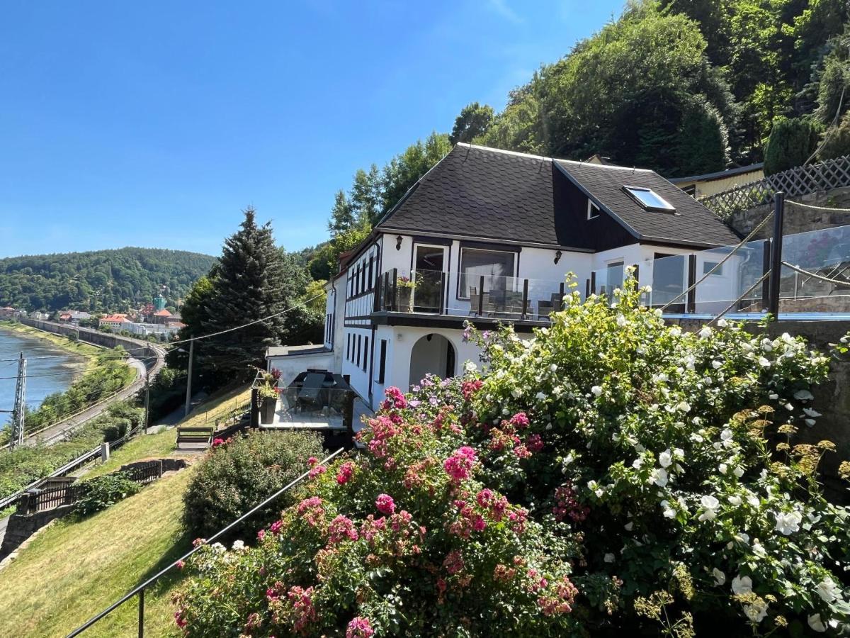 Saechsische-Schweiz-Ferienhaus-Wohnung-2-Mit-Hervorragendem-Panoramablick-Ueber-Das-Elbtal كونيجشتاين آن دير إلب المظهر الخارجي الصورة